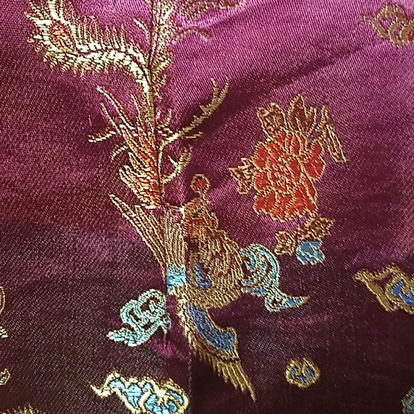 Asian style top. - Picture 7 of 7